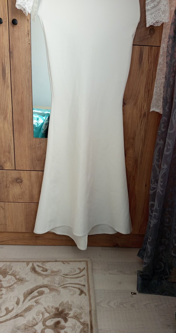 Dantel Detaylı Beyaz Balık Abiye - Görsel 2