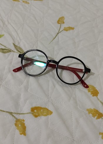 Kırmızı minimal yuvarlak kız gözlüğü