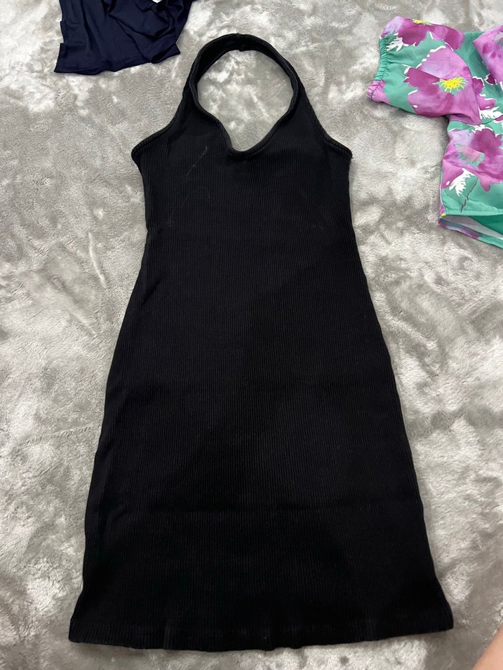 Siyah boyundan geçmeli Yaka kısa  Kolsuz Elbise - Görsel 3