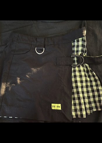 Siyah Kemerli Grunge Mini Etek