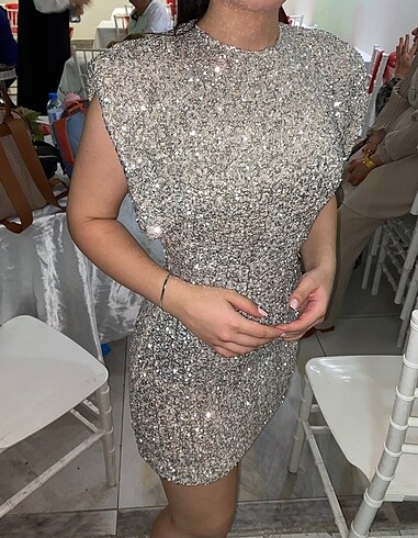 ZARA PULLU PAYET GECE ELBİSESİ