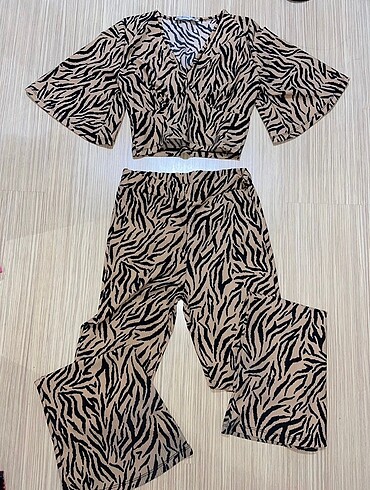 ZEBRA DESENLİ İSPANYOL İKİLİ TAKIM