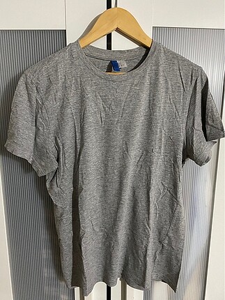 H&M Basic Tshirt