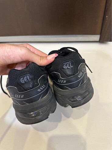 Asics Asics Kadın Siyah Spor Ayakkabısı