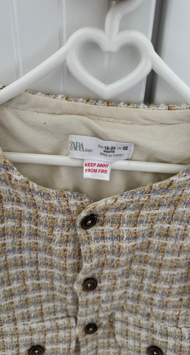 Kız Çocuk Bej Düğmeli Tüvit Ceket - Görsel 2