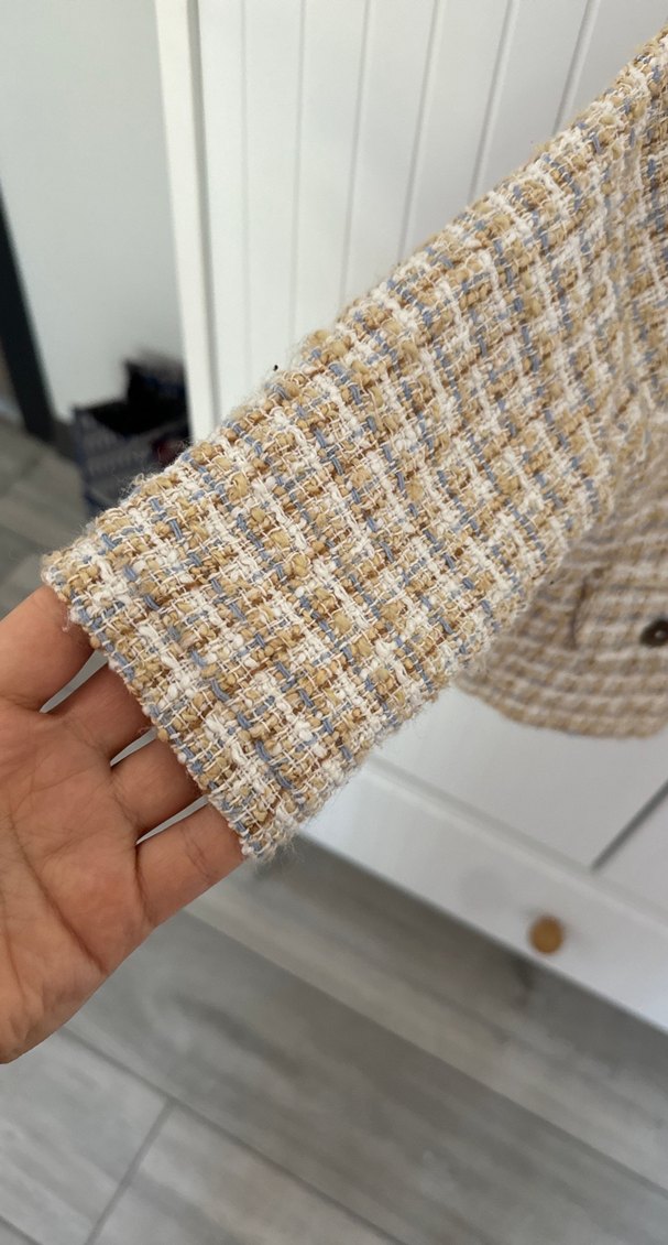 Kız Çocuk Bej Düğmeli Tüvit Ceket - Görsel 4