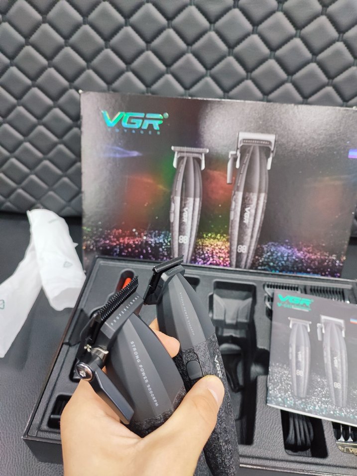 VGR v-640 Siyah Profesyonel Saç ve Sakal Kesme Seti - Görsel 5