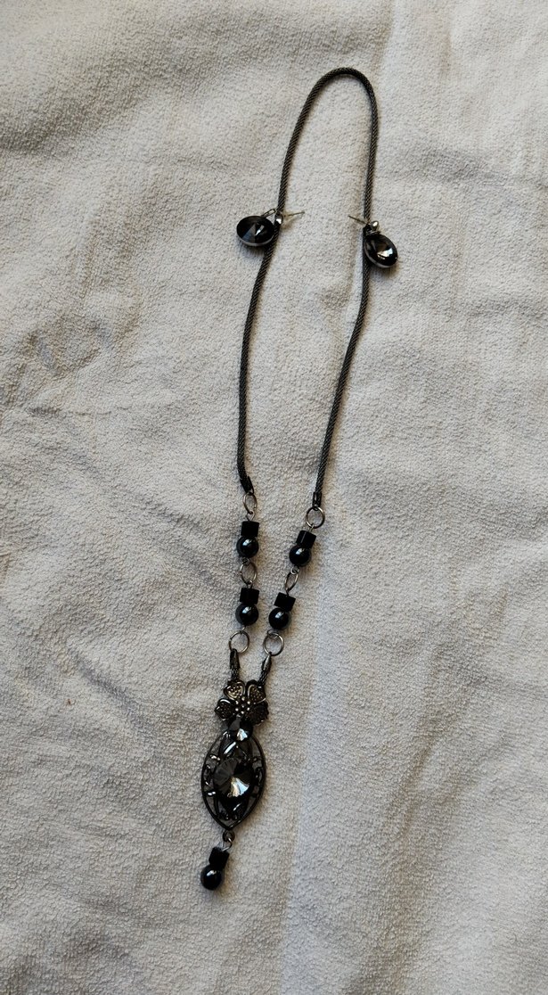 Uzun Siyah Desenli Gotik Kolye küpe takim - Görsel 2