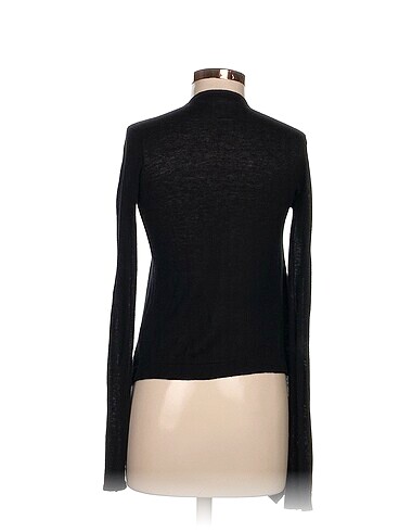 s Beden Bershka Bluz %70 İndirimli.