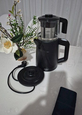 Siyah Çay Makinesi ve Demlik Seti