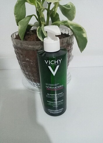 Vichy normaderm 