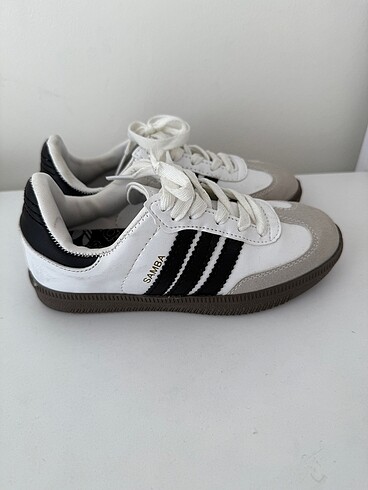 Adidas Kız çocuk spor ayakkabı