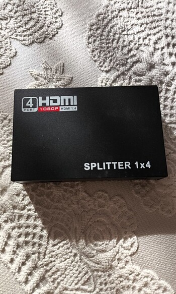 SPLITTER 1×4