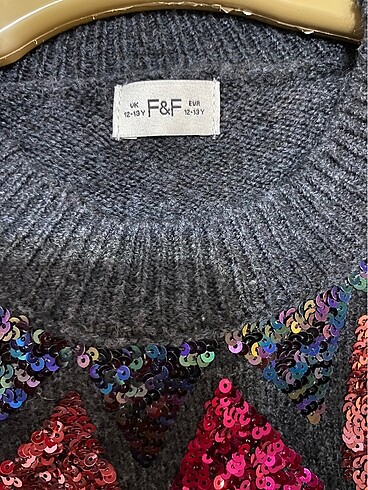 xs Beden çeşitli Renk F&F marka , 12-13 yaş , yün bluz ,