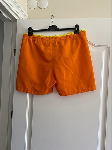 Collina marka , S beden , turuncu renk şort - Görsel 2