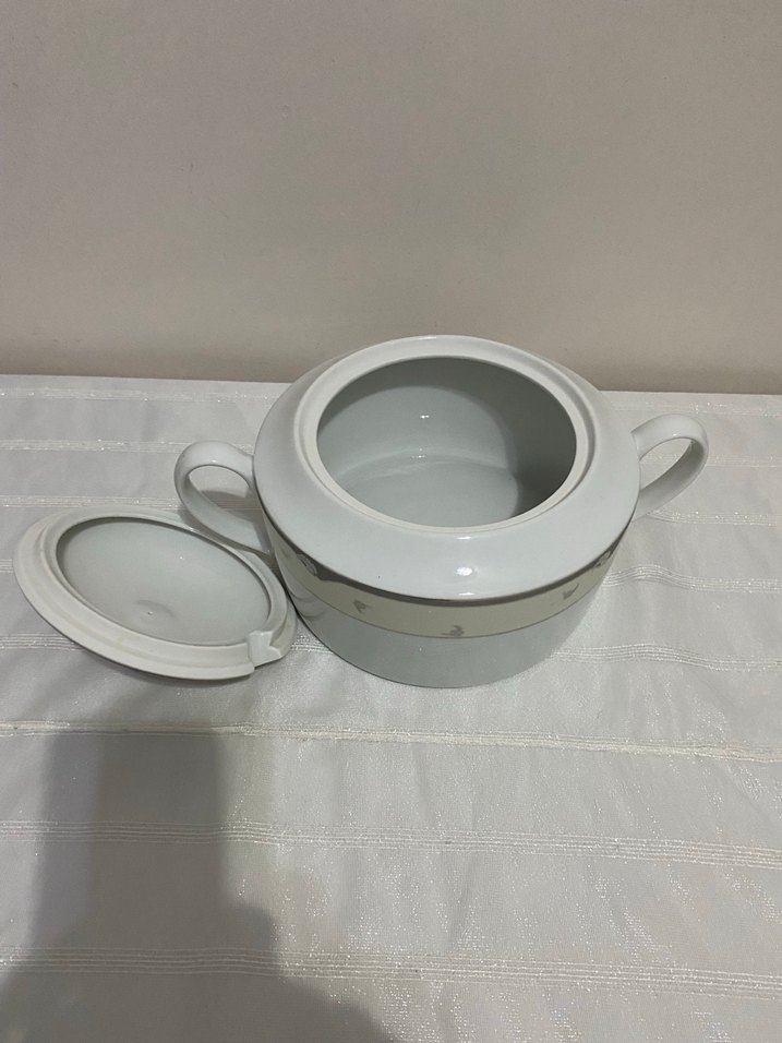 Carlsbad marka , Gri Kenarlı Beyaz Porselen , çorba tenceresi - Görsel 3