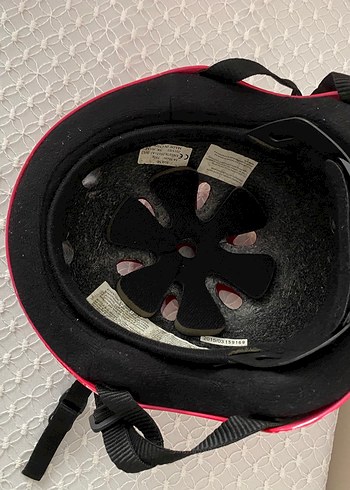 Kırmızı Puantiyeli Motosiklet Kaskı - Görsel 5