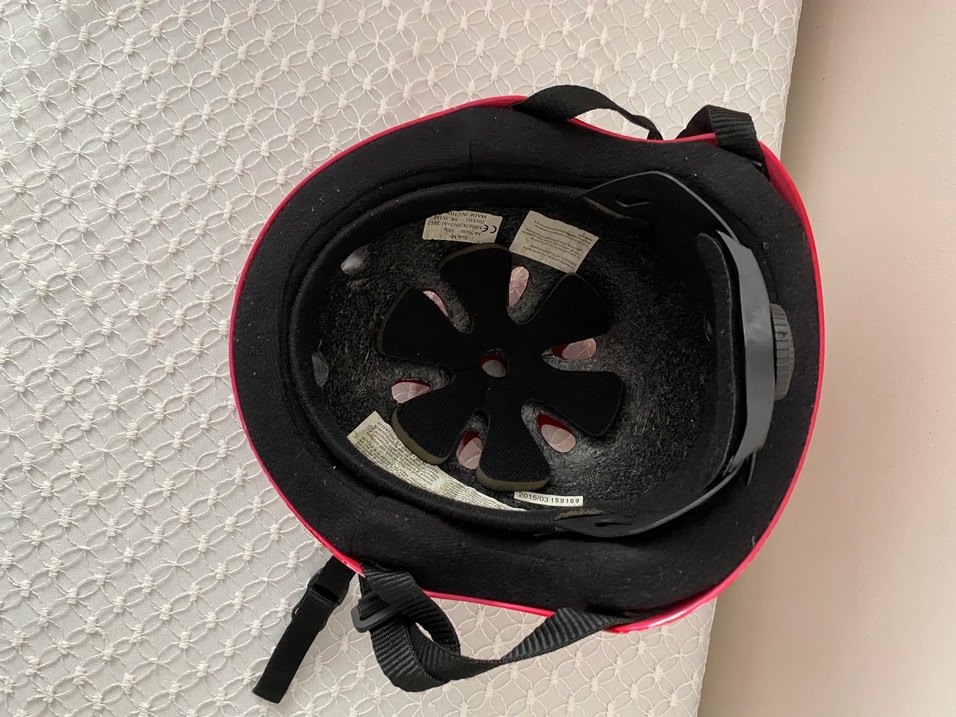 Kırmızı Puantiyeli Motosiklet Kaskı - Görsel 5