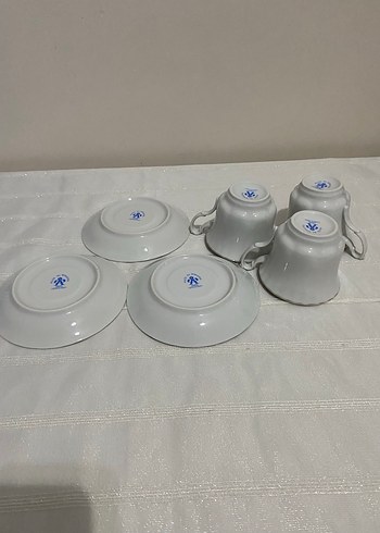 Vintega üç tane nescafe fincanı ve tabağı - Görsel 2