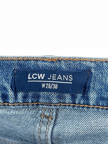 28 Beden mavi Renk LC Waikiki Jean / Kot %70 İndirimli.