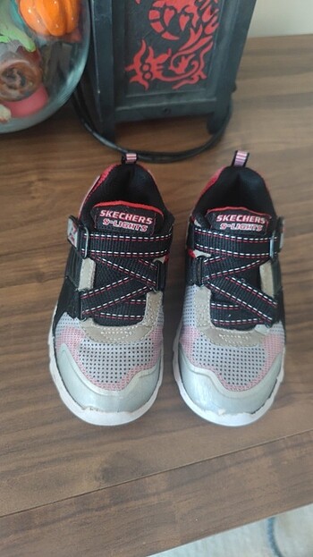 Skechers 25 numara erkek çocuk spor ayakkabı 