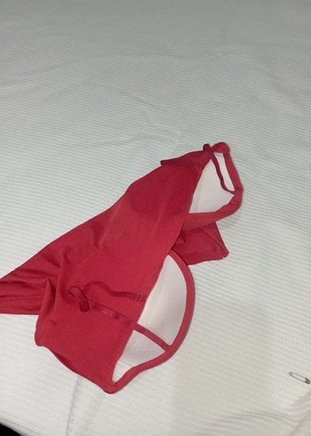 Kırmızı askılı üst - Görsel 2