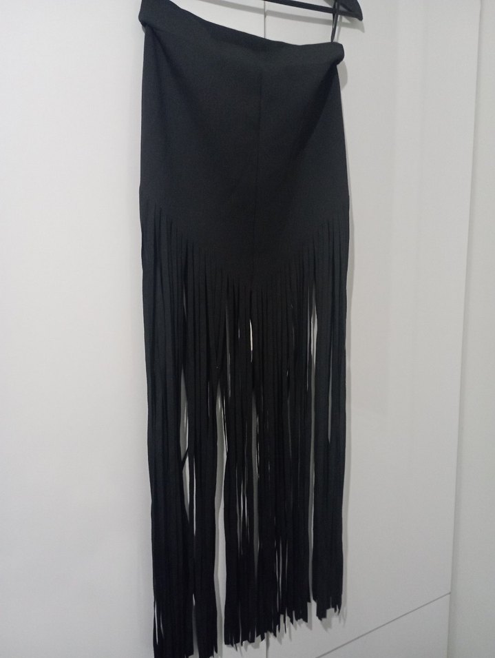 Siyah Püsküllü Uzun Dar Etek - Görsel 3