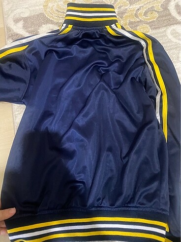 10 Yaş Beden lacivert Renk Fenerbahçeli fermuarlı sweat