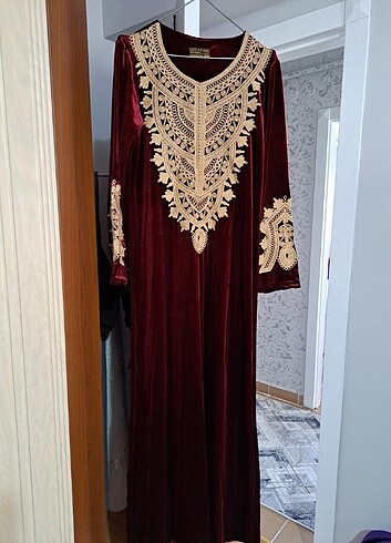 Kadife abiye bindalli