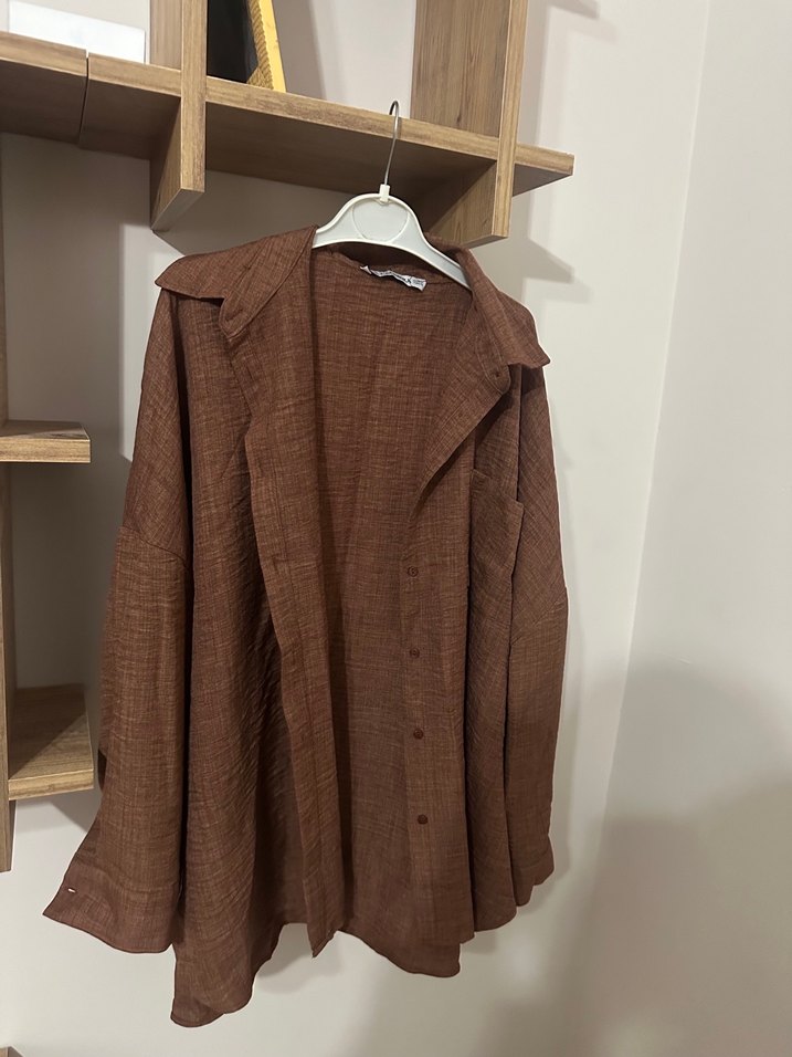 Düğmeli Kahverengi Keten Gömlek - Görsel 2