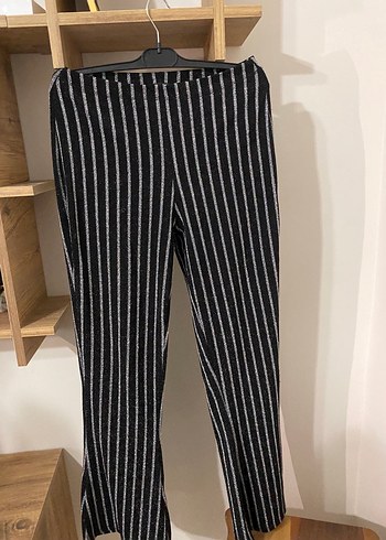 Düğmeli Siyah Çizgili Mini Yelek - Görsel 4