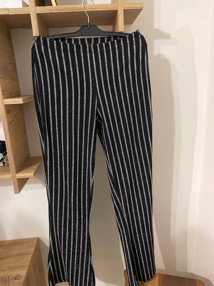 Düğmeli Siyah Çizgili Mini Yelek - Görsel 4