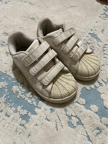 Adidas spor ayakkabı