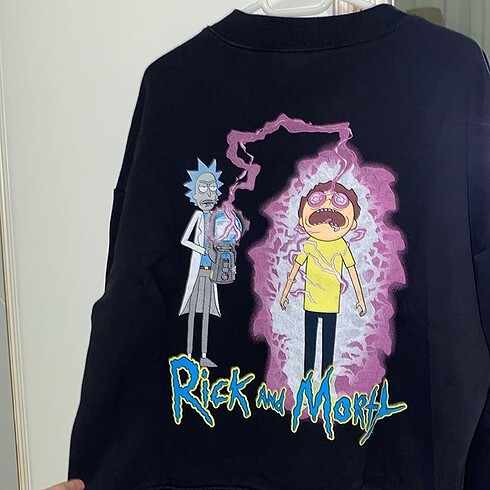 s Beden RICK AND MORTY SWEAT