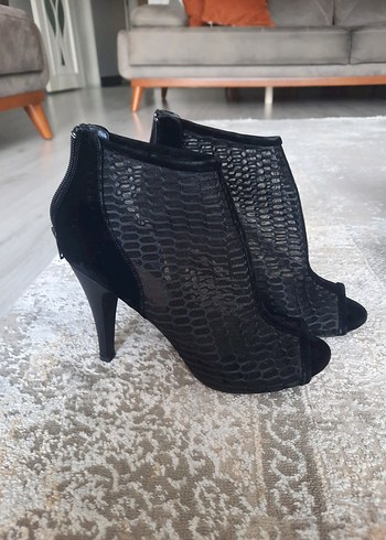 Diğer Siyah Yılan Desenli Dantel Detaylı Stiletto