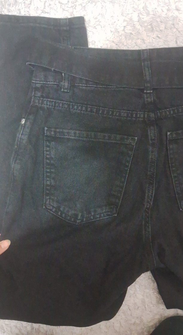 Kadın Siyah Kemerli Bol Kesim Mom Kot Pantolon - Görsel 5