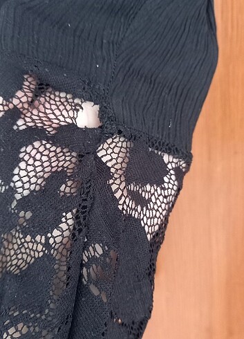 m Beden siyah Renk Kolları dantelli bluz
