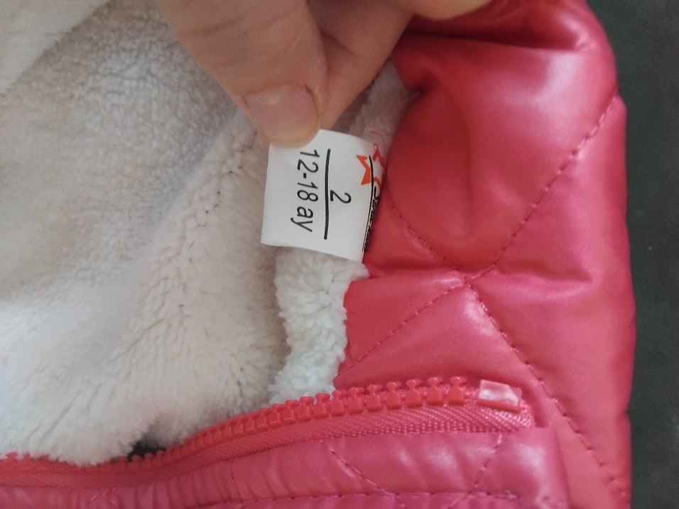 Kız Çocuk Pembe Kapitone Fermuarlı Yelek - Görsel 2