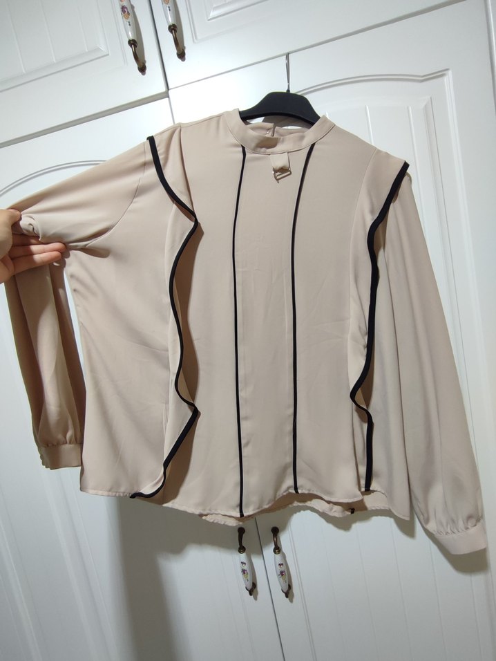 Bej Düğmeli Uzun Kollu Kadın Gömlek - Görsel 5