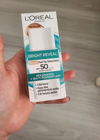 L'Oréal Paris Bright Reveal SPF 50 Renkli Yüz Güneş Kremi - Görsel 2