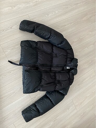 Nike mont