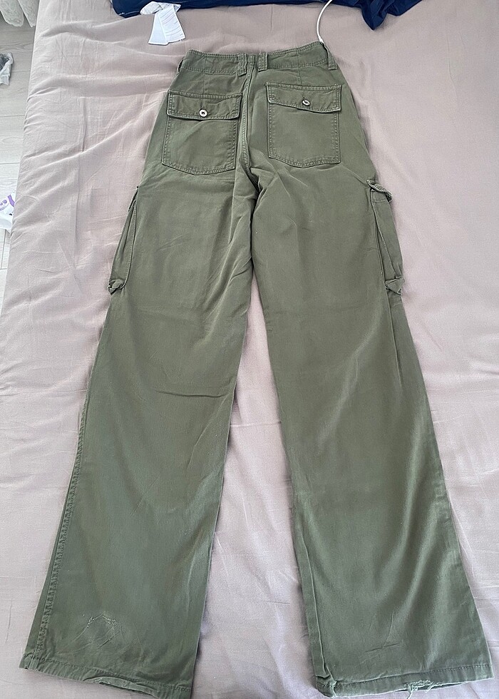 Bershka kargo pantolon - Görsel 3