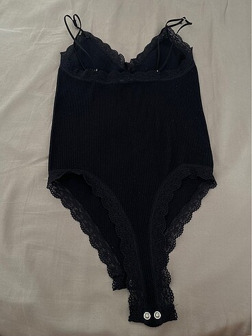Stradivarius Stradivarius s beden dantelli body