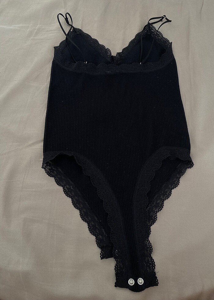 Stradivarius s beden dantelli body - Görsel 2