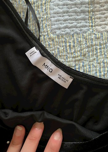 Puantiyeli Tek Kollu Payetli Bluz - Görsel 3