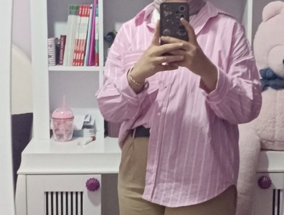 pembe çizgili gömlek tesettür - Görsel 3