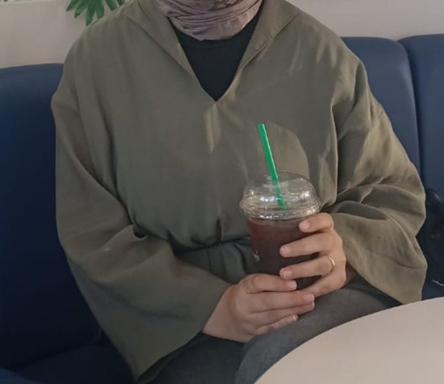 yeşil v yaka tunik.kemer yeri var fakat kemeri yok. - Görsel 2