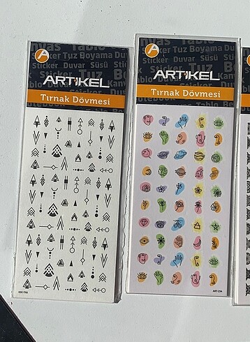 Diğer Tırnak Dövmesi