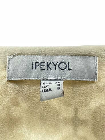 36 Beden ten rengi Renk ipekyol Bluz %70 İndirimli.