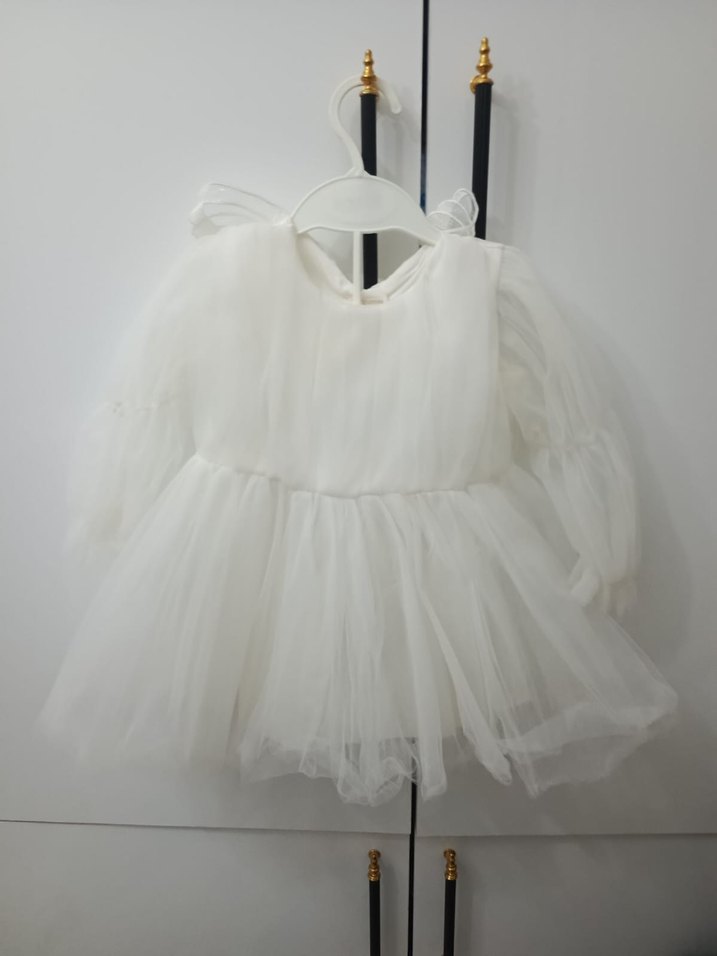 Kelebek Kanatlı Beyaz Kız Çocuk Elbise - Görsel 2